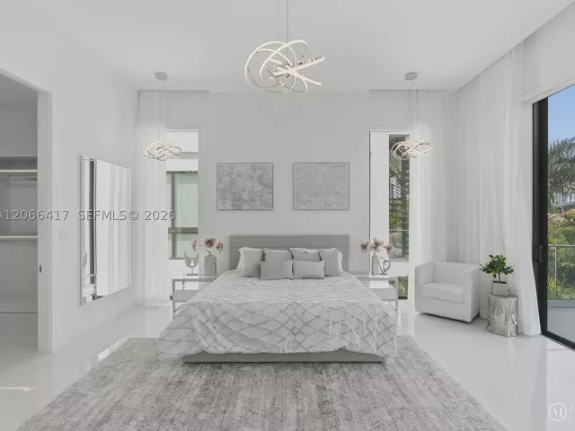 6-bedroom home for rent in Sunny Isles Beach - 299 190th St - MondialRealty