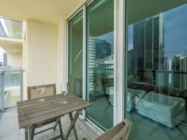 2-bedroom condo for sale in Miami - 1155 BRICKELL BAY Drive 2509 - MondialRealty