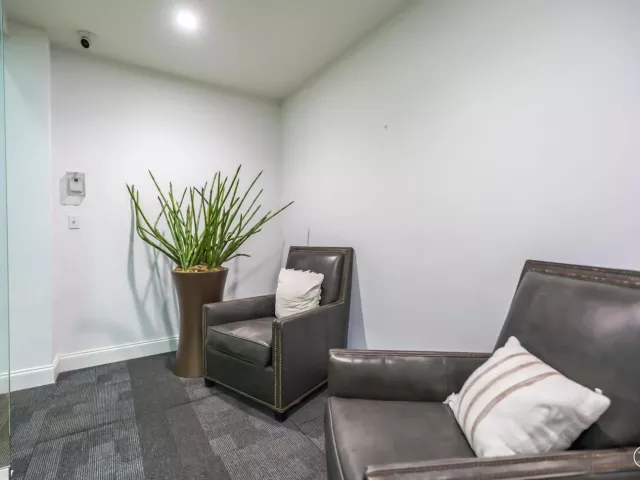 2-bedroom condo for sale in Miami - 1155 BRICKELL BAY Drive 2509 - MondialRealty