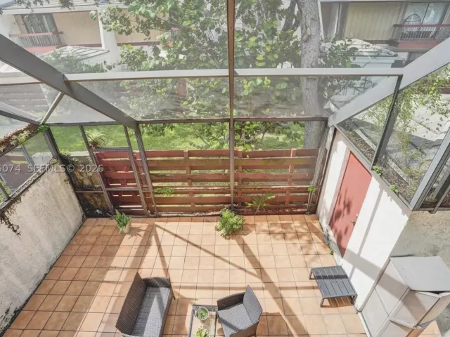 3-bedroom home for sale in Hollywood - 3003 Lakewood Ln - MondialRealty
