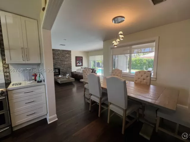 3-bedroom home for sale in Hollywood - 3460 Buchanan St - MondialRealty