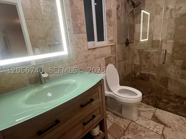 3-bedroom home for sale in Hollywood - 3460 Buchanan St - MondialRealty