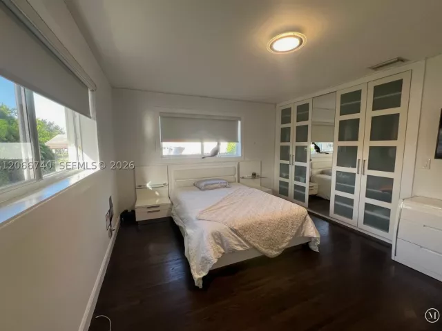 3-bedroom home for sale in Hollywood - 3460 Buchanan St - MondialRealty