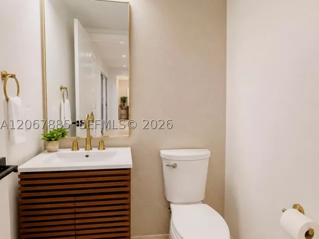 4-bedroom home for sale in Hollywood - 406 Saint Andrews Rd 53 - MondialRealty