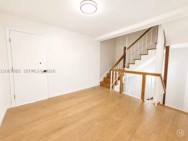 4-bedroom home for sale in Hollywood - 406 Saint Andrews Rd 53 - MondialRealty