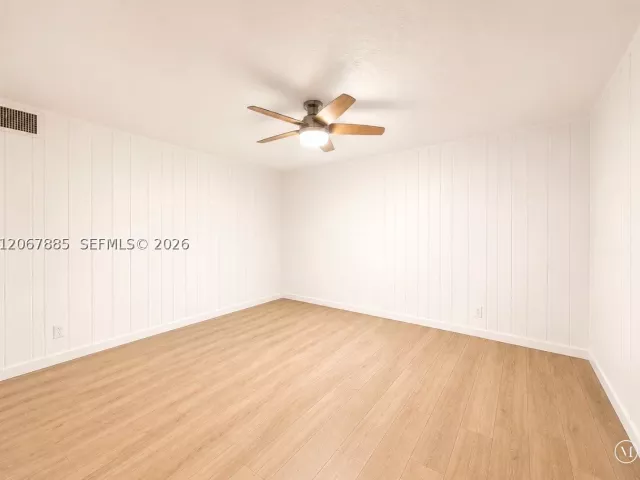 4-bedroom home for sale in Hollywood - 406 Saint Andrews Rd 53 - MondialRealty