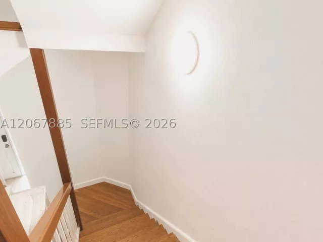 4-bedroom home for sale in Hollywood - 406 Saint Andrews Rd 53 - MondialRealty