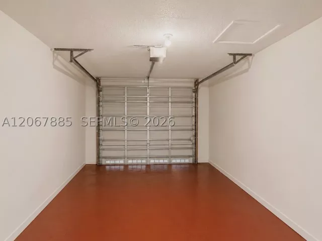 4-bedroom home for sale in Hollywood - 406 Saint Andrews Rd 53 - MondialRealty