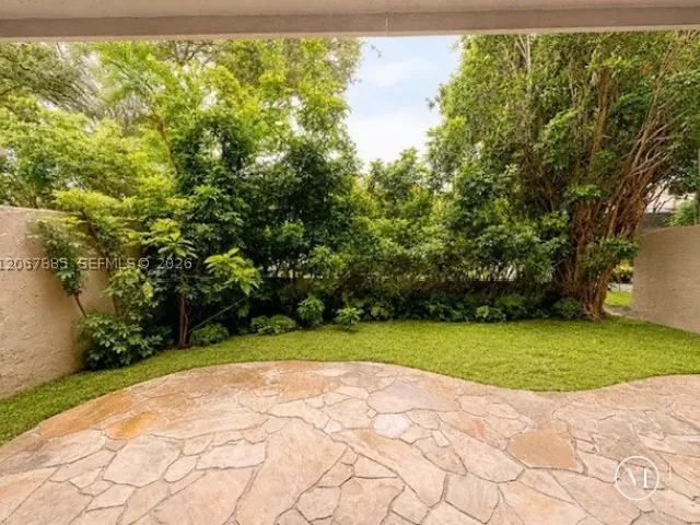 4-bedroom home for sale in Hollywood - 406 Saint Andrews Rd 53 - MondialRealty