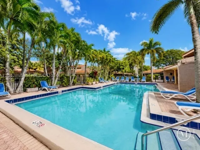 4-bedroom home for sale in Hollywood - 406 Saint Andrews Rd 53 - MondialRealty