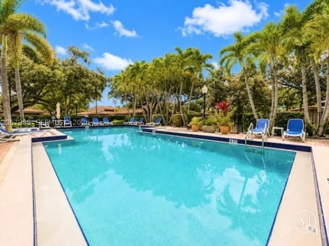 4-bedroom home for sale in Hollywood - 406 Saint Andrews Rd 53 - MondialRealty