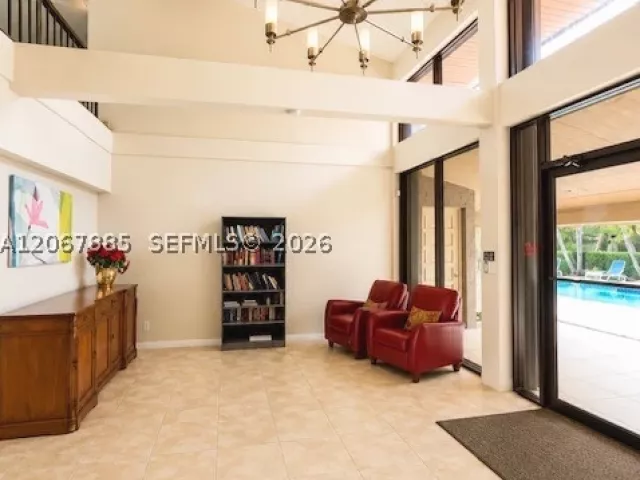 4-bedroom home for sale in Hollywood - 406 Saint Andrews Rd 53 - MondialRealty