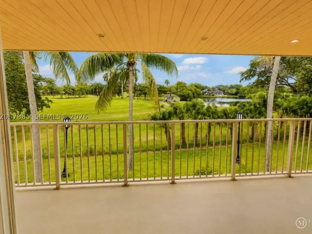 4-bedroom home for sale in Hollywood - 406 Saint Andrews Rd 53 - MondialRealty