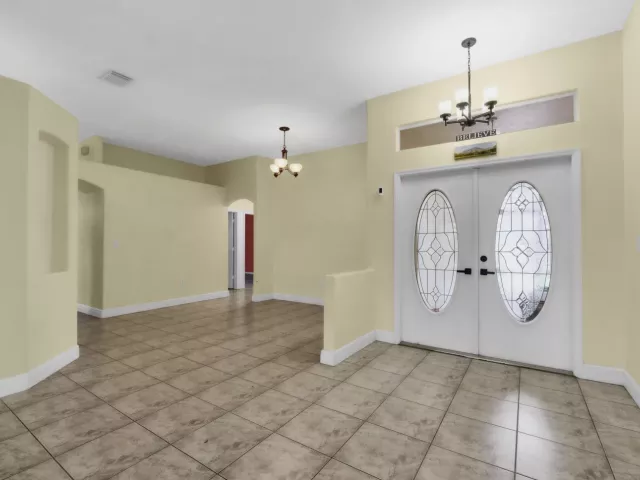 4-bedroom home for sale in Pembroke Pines - 2325 NW 186th Avenue - MondialRealty