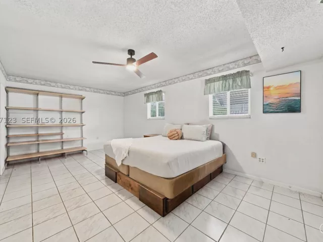 2-bedroom home for sale in Miami - 5525 SW 112th Ave - MondialRealty