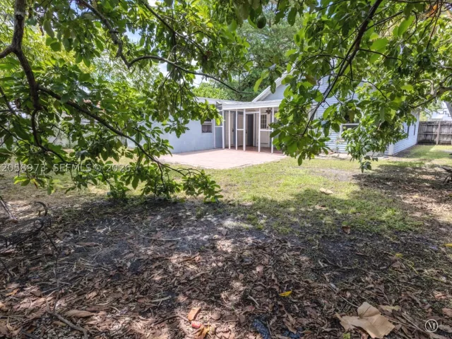 4-bedroom home for sale in North Miami - 520 NE 129th St - MondialRealty