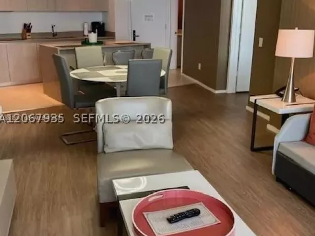2-bedroom condo for sale in Hollywood - 4111 S Ocean Dr LPH6 - MondialRealty