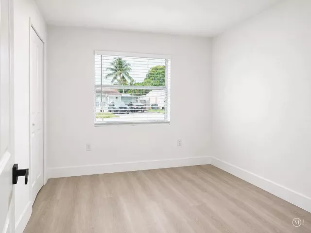 3-bedroom home for sale in West Palm Beach - 2013 Longwood Road - MondialRealty