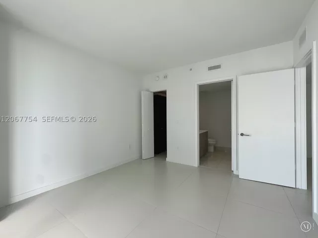 2-bedroom condo for sale in Miami - 1300 S Miami 4209 - MondialRealty