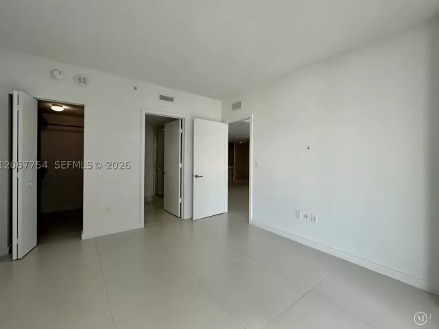 2-bedroom condo for sale in Miami - 1300 S Miami 4209 - MondialRealty