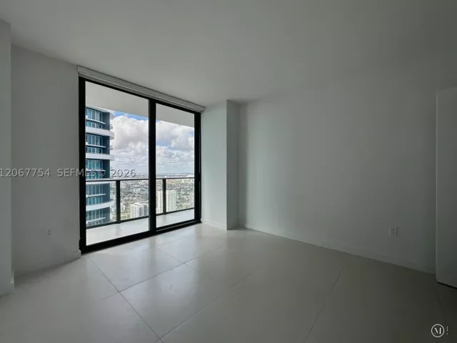 2-bedroom condo for sale in Miami - 1300 S Miami 4209 - MondialRealty