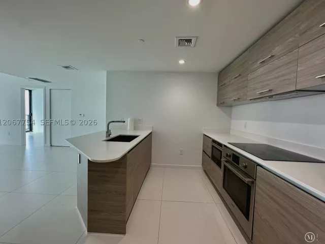 2-bedroom condo for sale in Miami - 1300 S Miami 4209 - MondialRealty