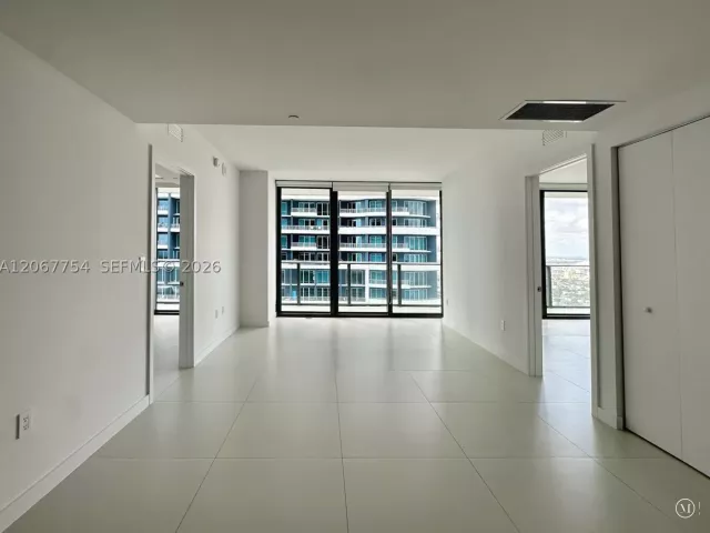 2-bedroom condo for sale in Miami - 1300 S Miami 4209 - MondialRealty