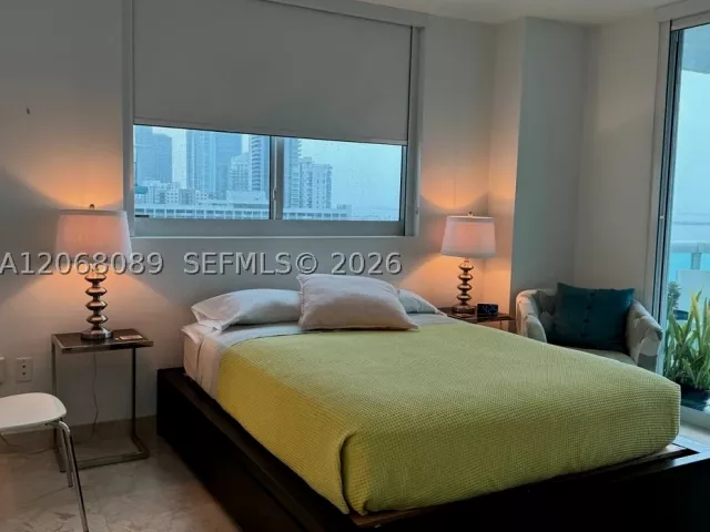 2-bedroom condo for rent in Miami - 1800 N Bayshore Dr 1609 - MondialRealty