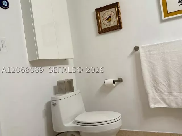 2-bedroom condo for rent in Miami - 1800 N Bayshore Dr 1609 - MondialRealty