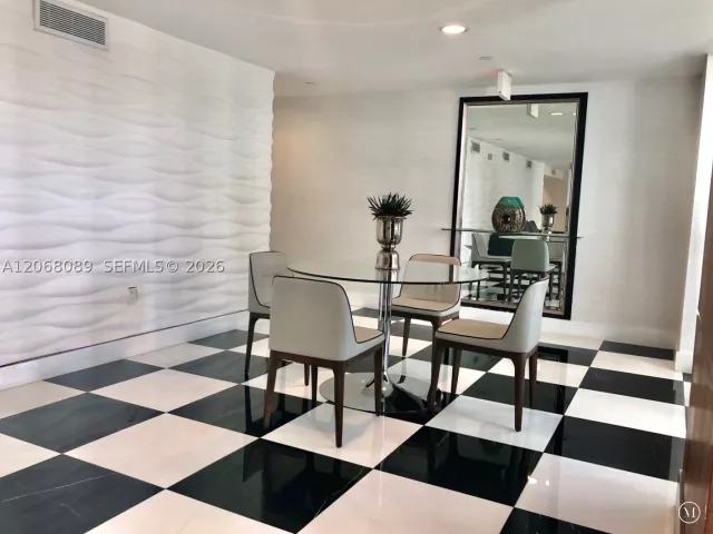 2-bedroom condo for rent in Miami - 1800 N Bayshore Dr 1609 - MondialRealty