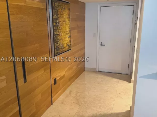 2-bedroom condo for rent in Miami - 1800 N Bayshore Dr 1609 - MondialRealty