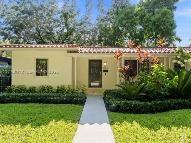3-bedroom home for rent in Coral Gables - 5406 S Le Jeune Rd - MondialRealty