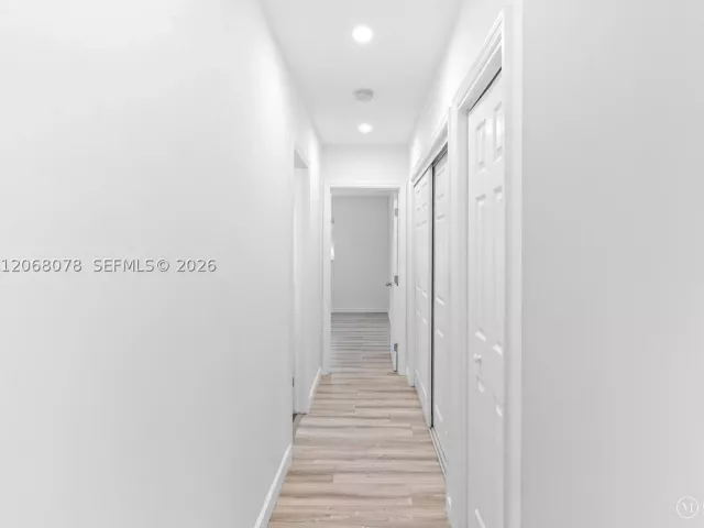 3-bedroom home for rent in Coral Gables - 5406 S Le Jeune Rd - MondialRealty