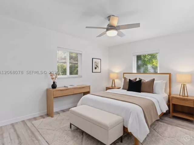 3-bedroom home for rent in Coral Gables - 5406 S Le Jeune Rd - MondialRealty