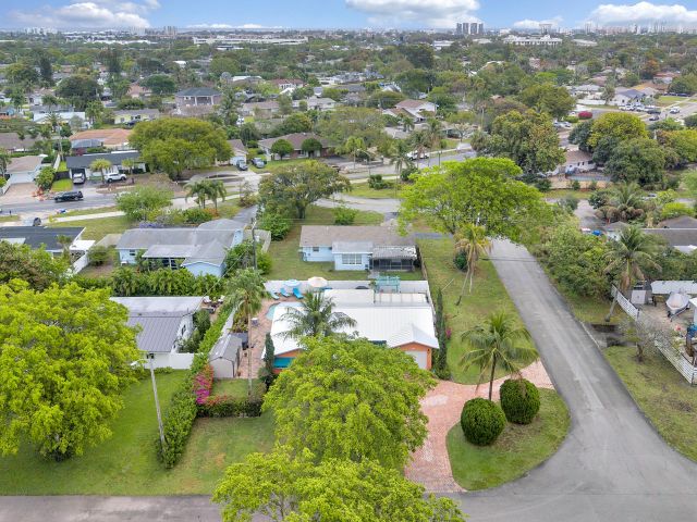 4-bedroom home for sale in Delray Beach - 661 Eagle Circle - MondialRealty