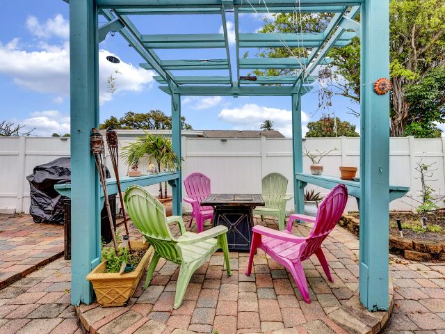 4-bedroom home for rent in Delray Beach - 661 Eagle Circle - MondialRealty