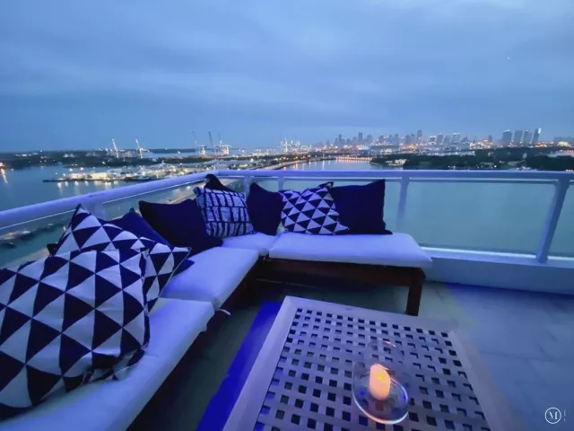 2-bedroom condo for rent in Miami Beach - 540 WEST Avenue 2011 - MondialRealty