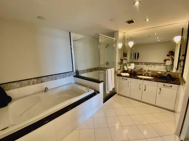 2-bedroom condo for rent in Miami Beach - 540 WEST Avenue 2011 - MondialRealty