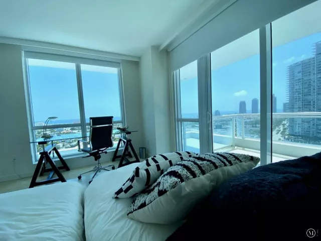 2-bedroom condo for rent in Miami Beach - 540 WEST Avenue 2011 - MondialRealty