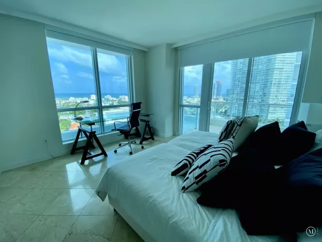 2-bedroom condo for rent in Miami Beach - 540 WEST Avenue 2011 - MondialRealty