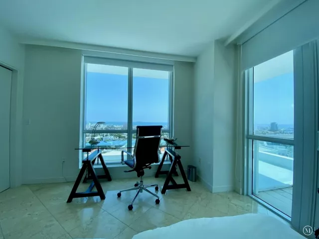 2-bedroom condo for rent in Miami Beach - 540 WEST Avenue 2011 - MondialRealty