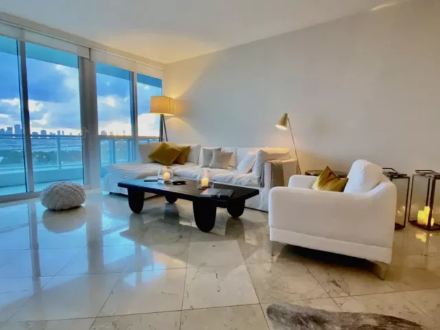 2-bedroom condo for rent in Miami Beach - 540 WEST Avenue 2011 - MondialRealty