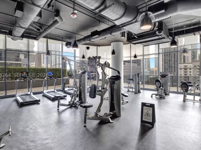 1-bedroom condo for sale in Miami - 55 SW 9th St 3509 - MondialRealty