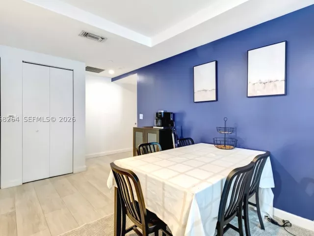 1-bedroom condo for sale in Miami - 55 SW 9th St 3509 - MondialRealty