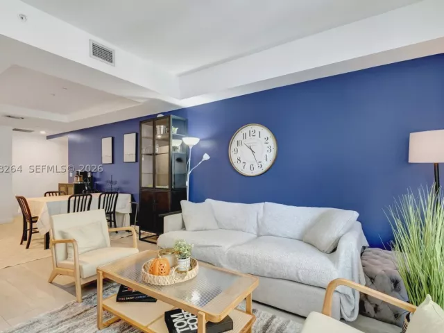 1-bedroom condo for sale in Miami - 55 SW 9th St 3509 - MondialRealty