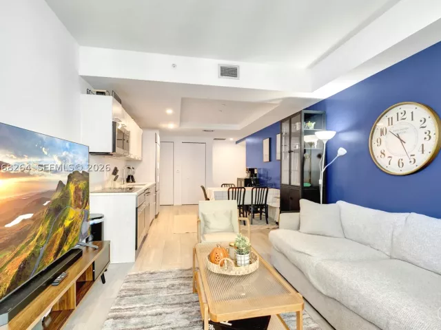 1-bedroom condo for sale in Miami - 55 SW 9th St 3509 - MondialRealty