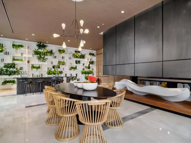 1-bedroom condo for sale in Miami - 55 SW 9th St 3509 - MondialRealty