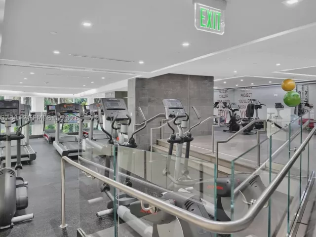 3-bedroom condo for sale in Miami - 901 Brickell Key Blvd 3004 - MondialRealty