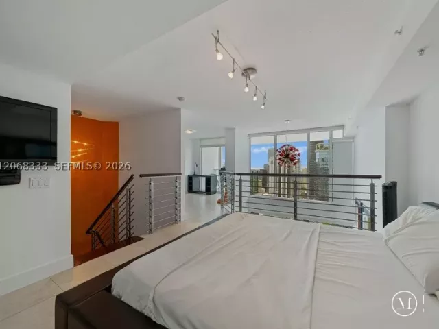 2-bedroom condo for sale in Miami - 41 SE 5th St 2310 - MondialRealty
