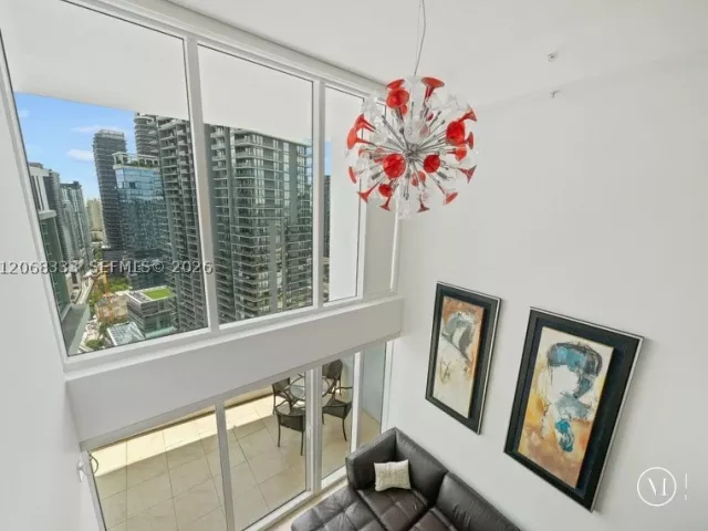 2-bedroom condo for sale in Miami - 41 SE 5th St 2310 - MondialRealty